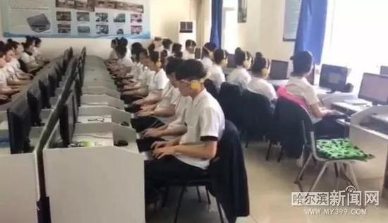 15512321709929.jpg 春晚3.jpg